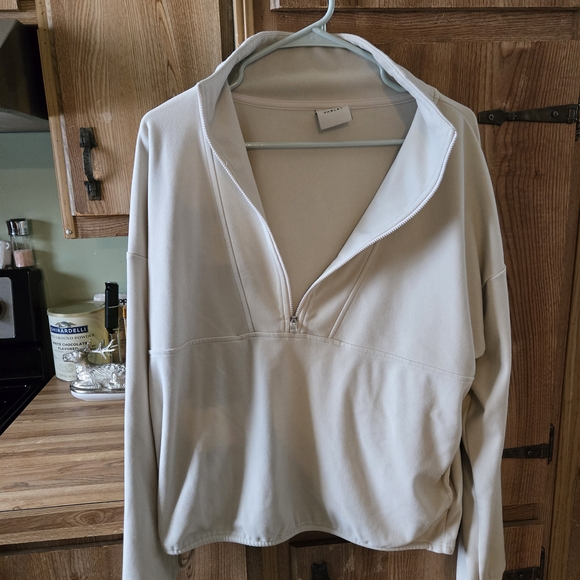 Varley Off-White Quarter-Zip Top - Picture 11 of 11